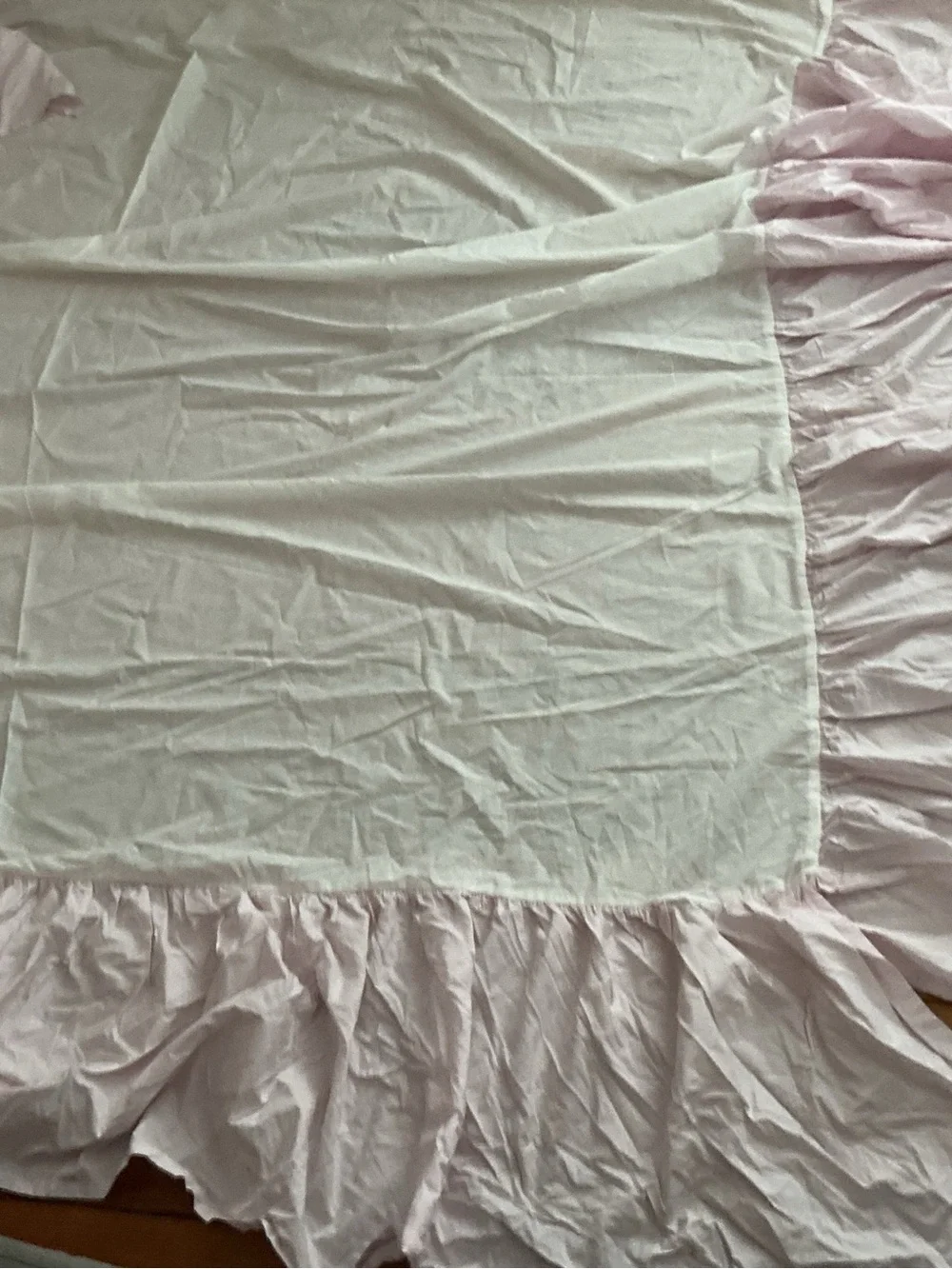 NWOT Simply Shabby Chic Ruffled Bedskirt